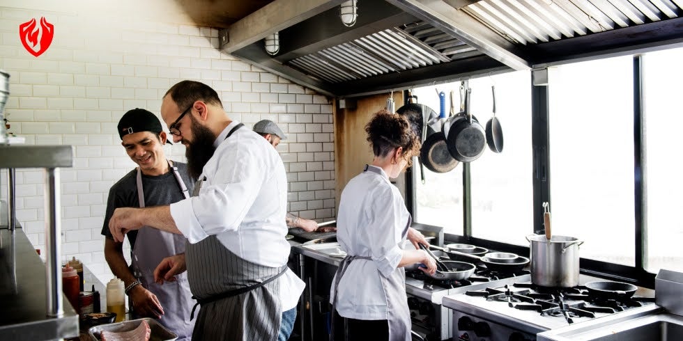 Segurança na Cozinha Profissional: Por Que o Extintor Classe K é Indispensável